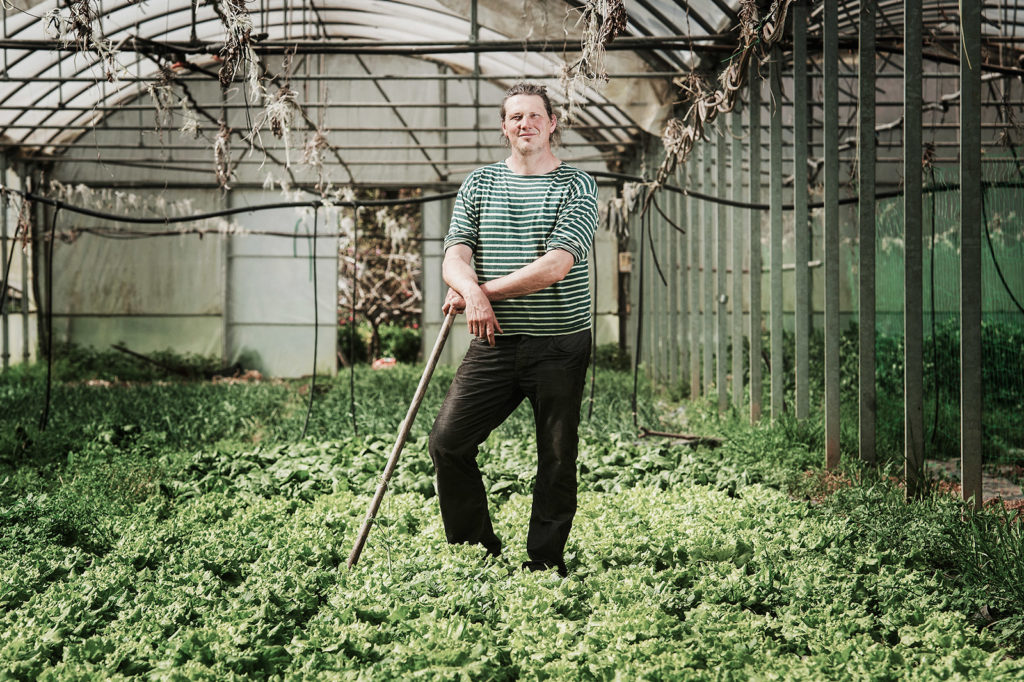 Fotografía de retrato de Imanol Larizgoitia. Agricultor. Molino de Aresandiaga. Ugao-Miraballes