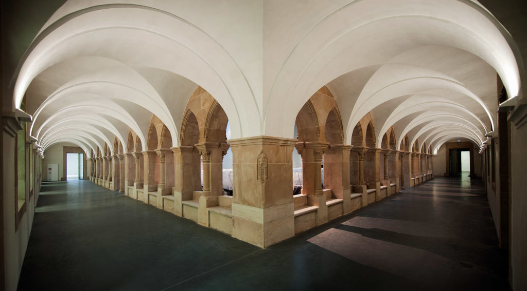 Fotografía del Claustro del Convento de Betoño. Vitoria - Gasteiz. País Vasco