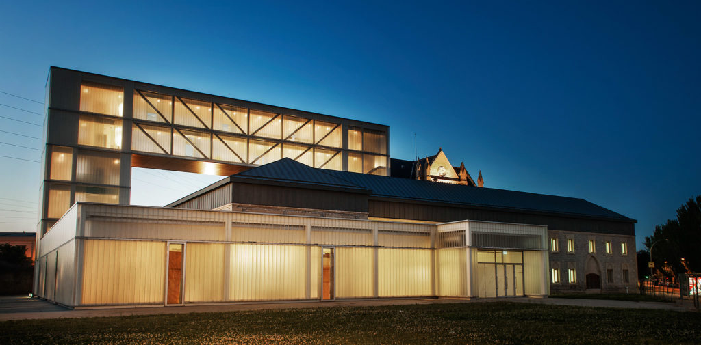 Fotografía nocturna del exterior del Convento de Betoño. Vitoria - Gasteiz. País Vasco