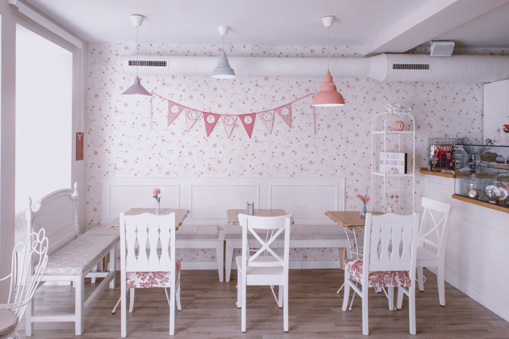 Fotografía del interior de Lèpic, cakes & coffee. Repostería creativa.