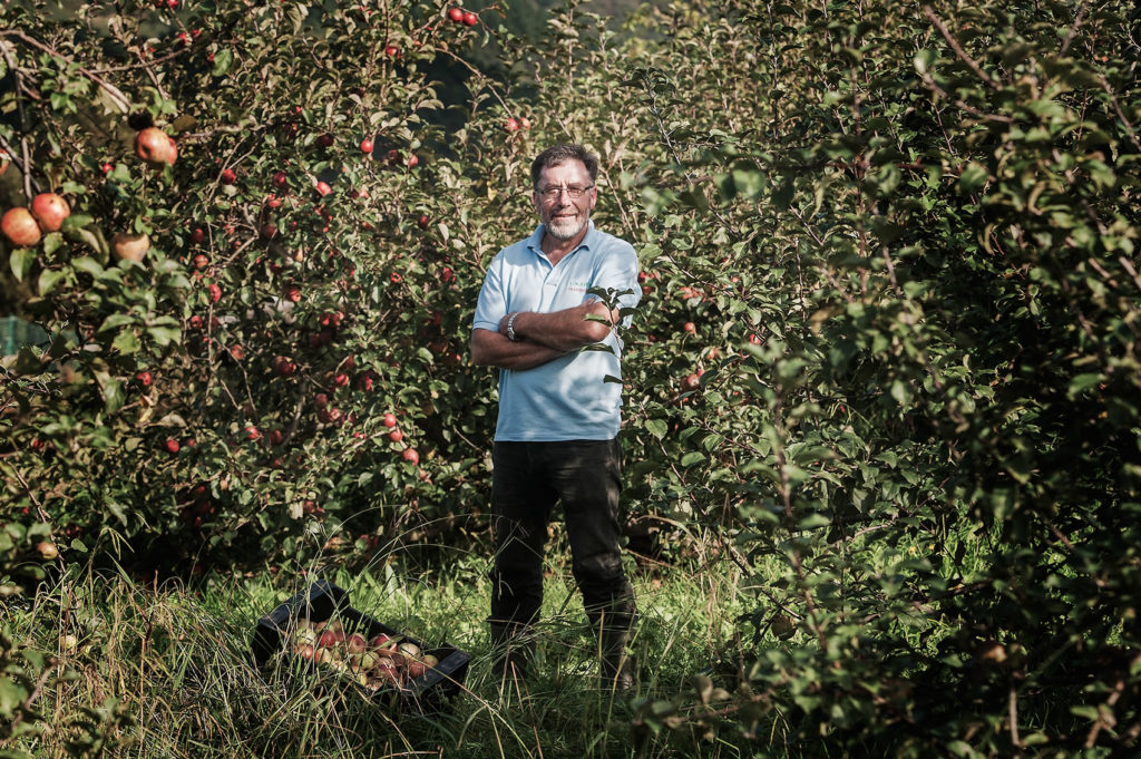 Fotografía de retrato de José Antonio Zamalloa "Txanpi", productor de Sidra en Zornotza - Amorebieta